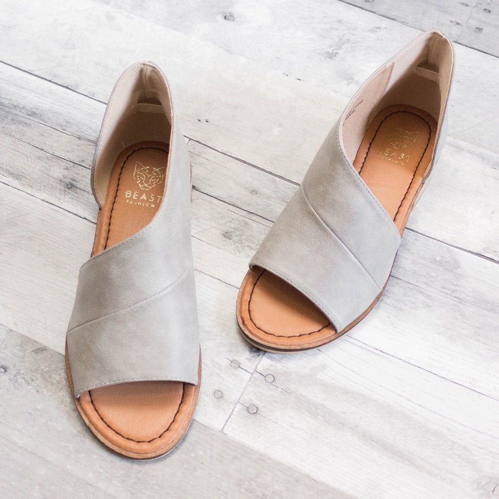 'Lotus' Flats - Picture 3 of 8